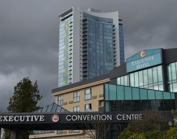 Executive Suites Hotel Metro Vancouver